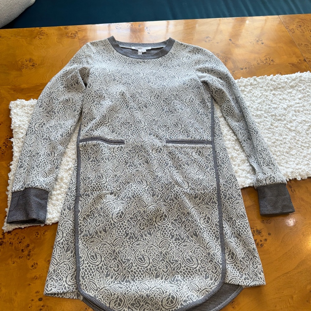 BCBGeneration Gray and White Patterned Dress